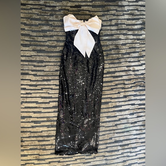 House of CB Black Sequin dress - Picture 5 of 5